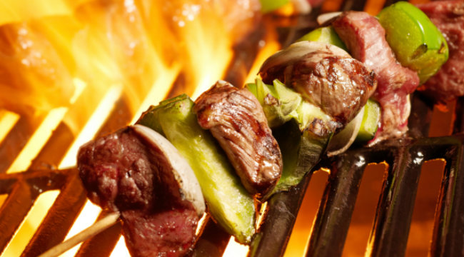 Könnyű, nyári grilldiéta: így fogyj grillhúsokkal és salátákkal | bokorapartman.hu